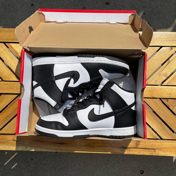 Nike Dunk High Panda Shoes Size 9.5 Men’s - Picture 2 of 11